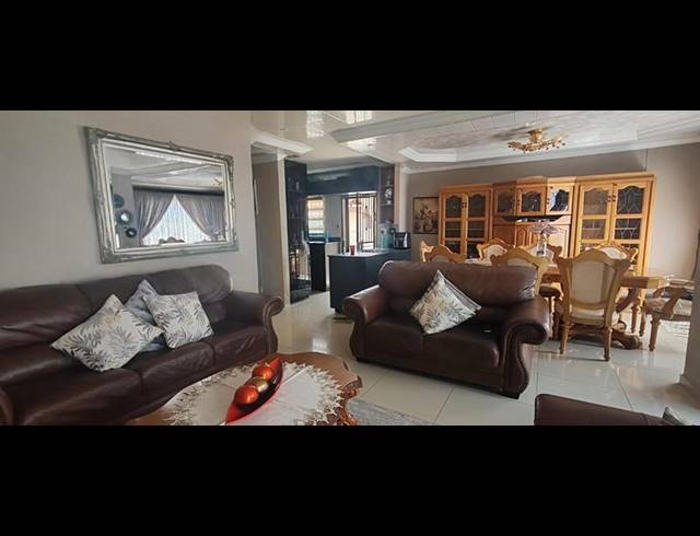 3 BEDROOM HOUSE FOR SALE IN DANVILLE